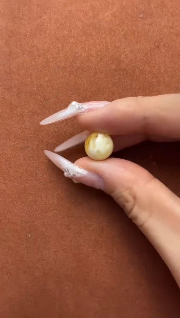 【闪购商品】蜜蜡裸石未镶嵌俄料微瑕11.4mm0.827克