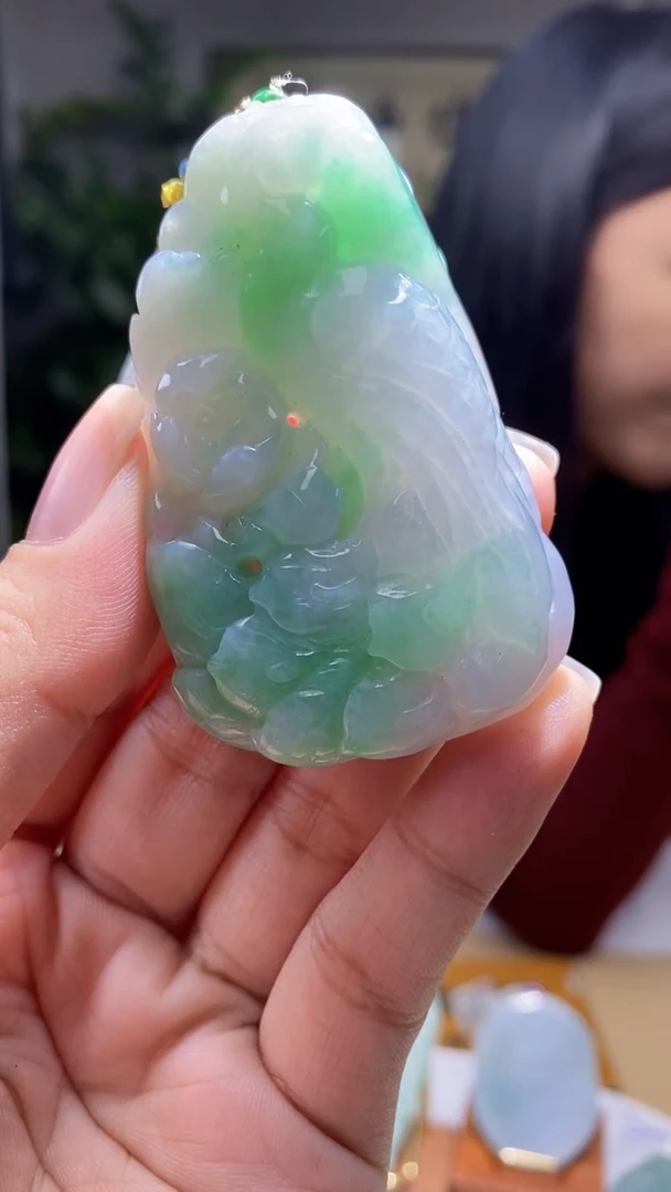 未镶嵌定制翡翠王*林挂件