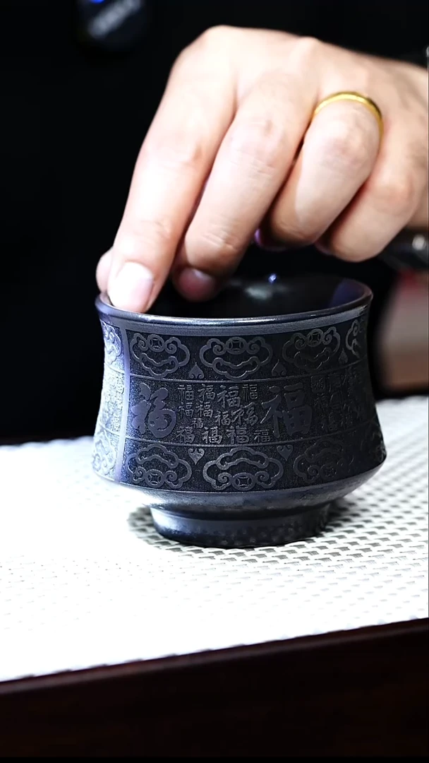 茶壶紫砂宜兴紫砂 主人杯 刻绘百福 石黄 李传魏h308