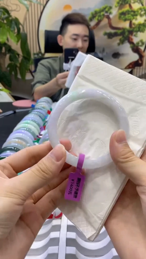 翡翠手镯未镶嵌529