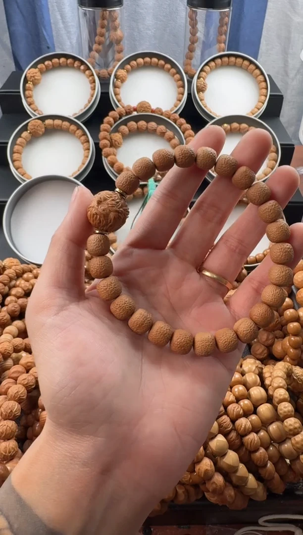 手串猴头核桃荔枝纹送单颗雕刻瑕疵