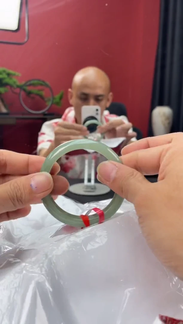 未镶嵌手镯翡翠10