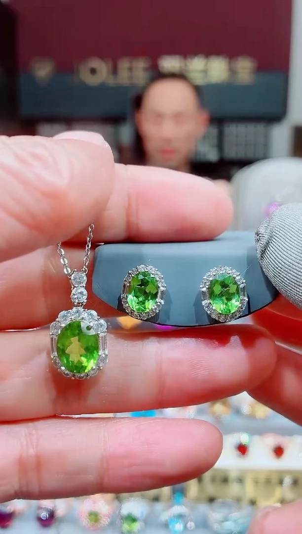 银S925镶嵌2件套橄榄石泉**咚橄榄石2件套