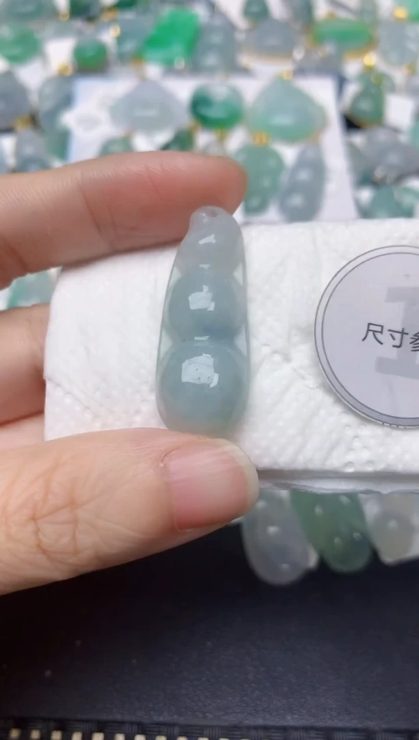 颈饰未镶嵌翡翠天然缅甸A货翡翠