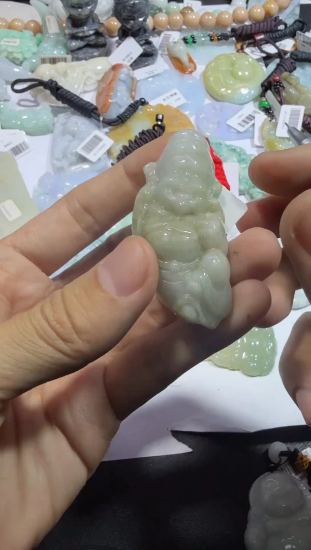 【闪购商品】翡翠颈饰未镶嵌00005143