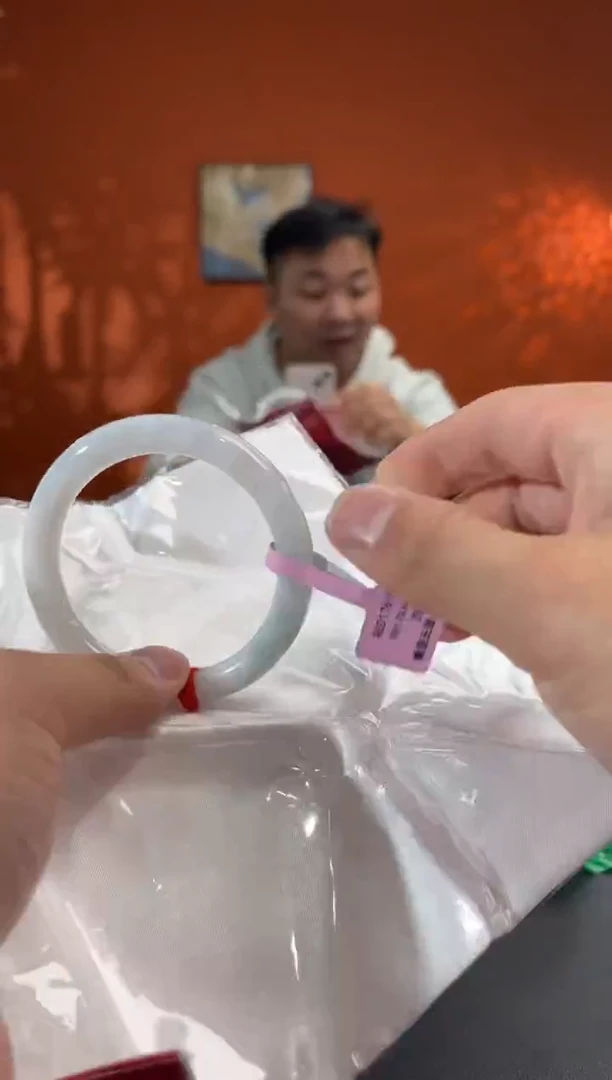 未镶嵌手镯翡翠10 56