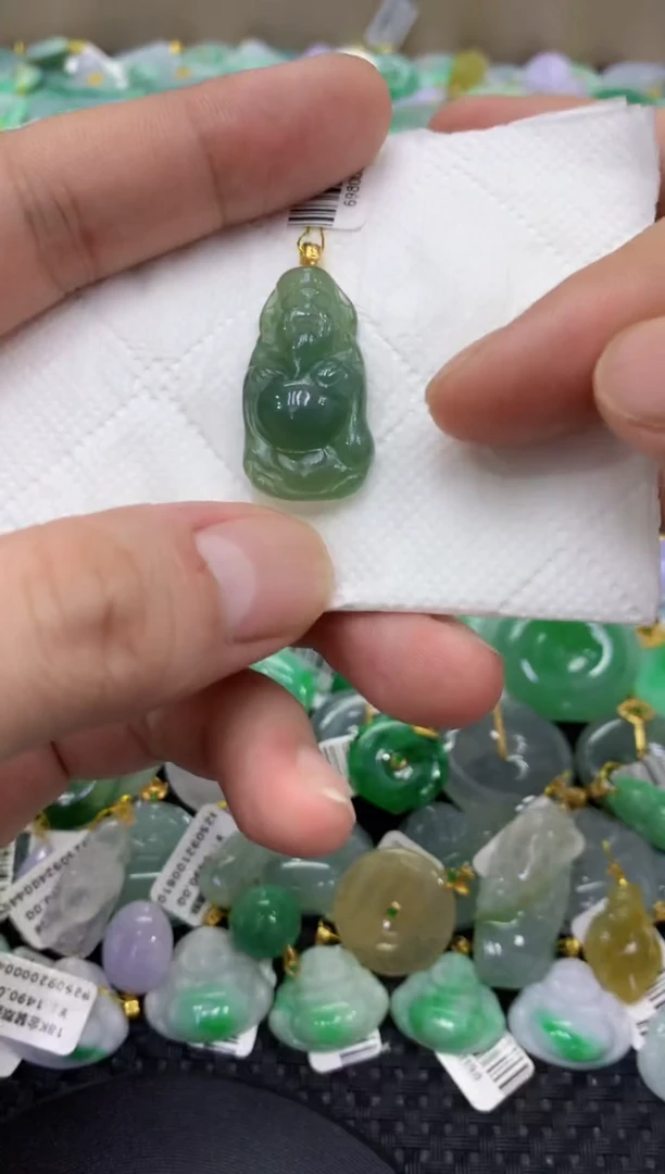 颈饰未镶嵌翡翠天然缅甸翡翠A货