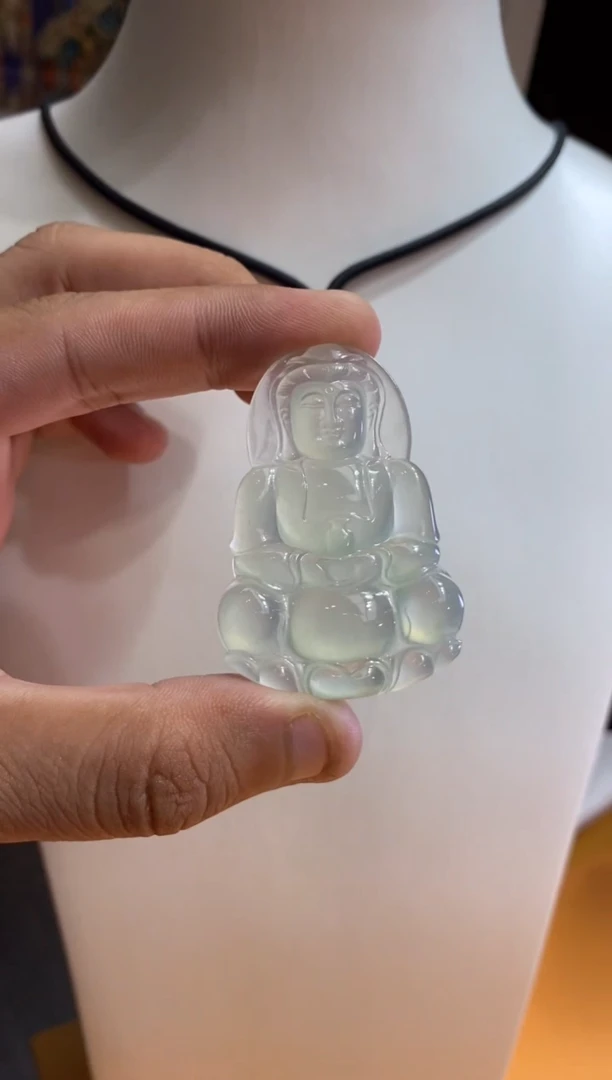 吊坠(不含链)未镶嵌翡翠观音26800