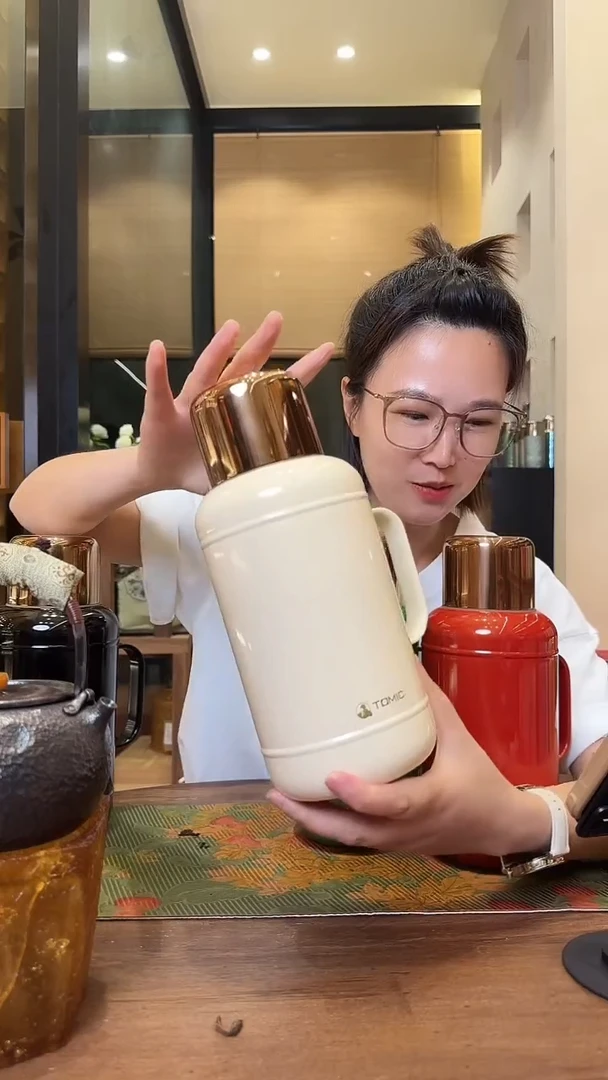 复古壶白色复古壶白色