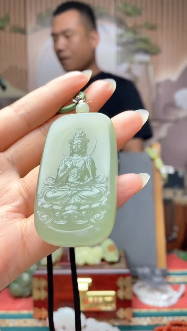 和田玉未镶嵌颈饰拍一发一