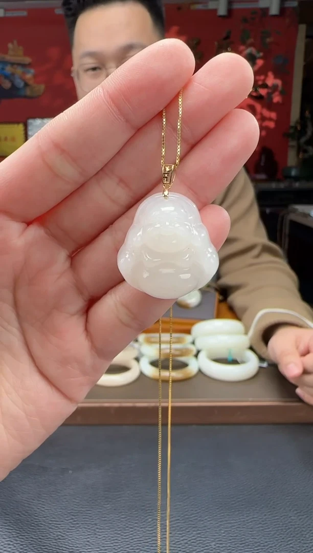 【闪购商品】和田玉颈饰18K金镶嵌白玉佛公吊坠