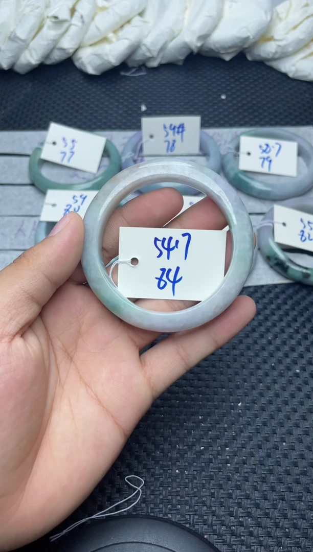 未镶嵌手镯翡翠84