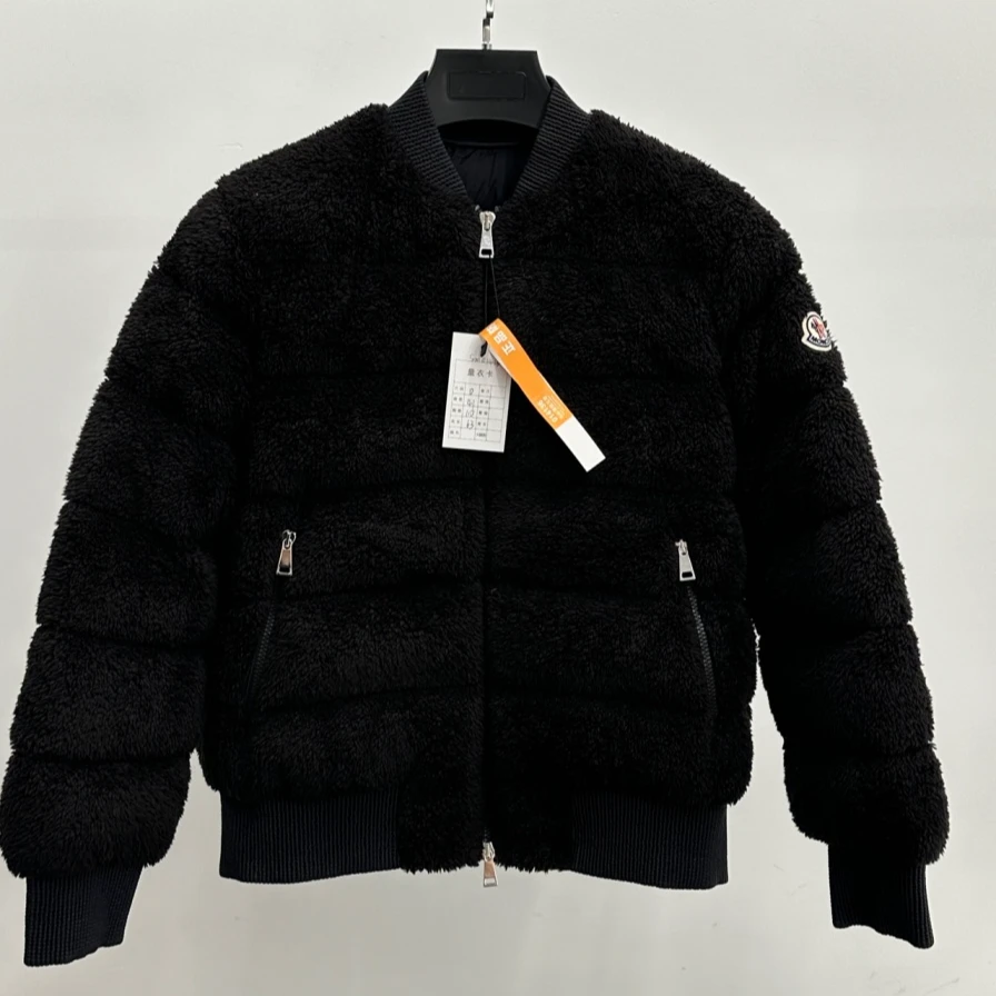 99新 MONCLER 黑色款羽绒服外套 0码 3648