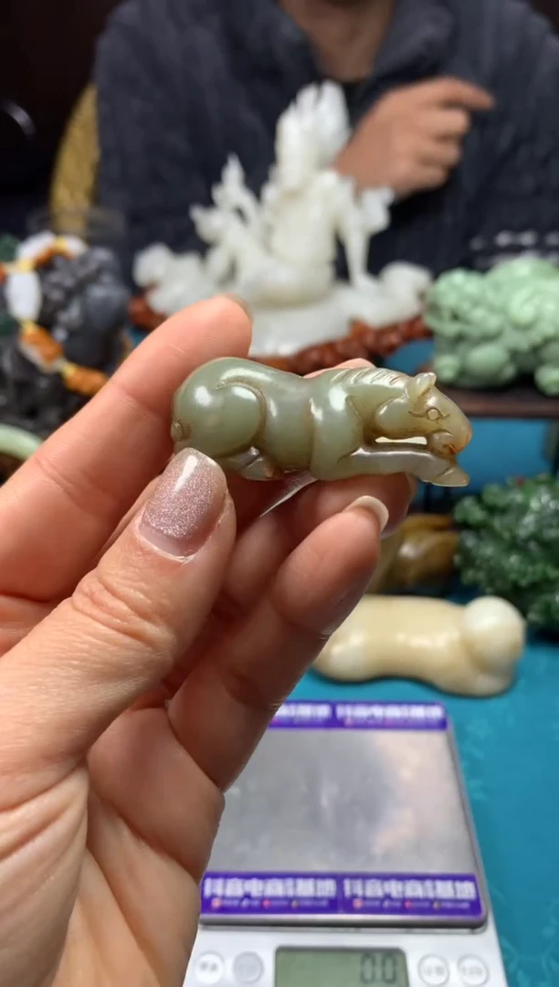 颈饰未镶嵌南红玛瑙1