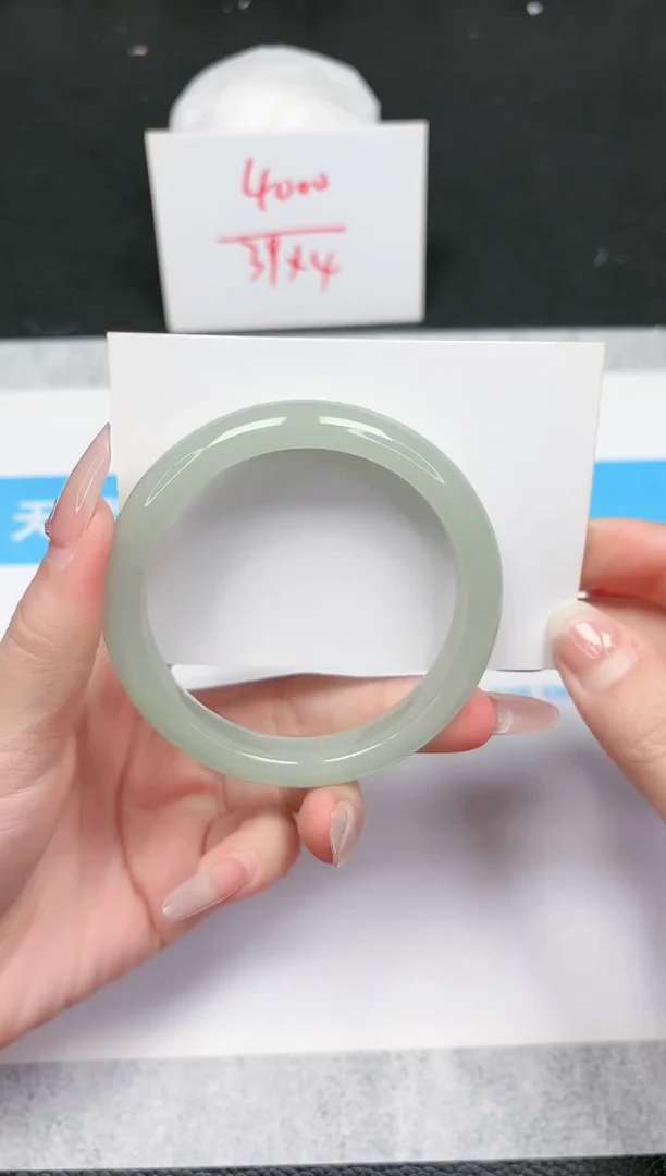 【闪购商品】石英质玉手镯未镶嵌830-58.2