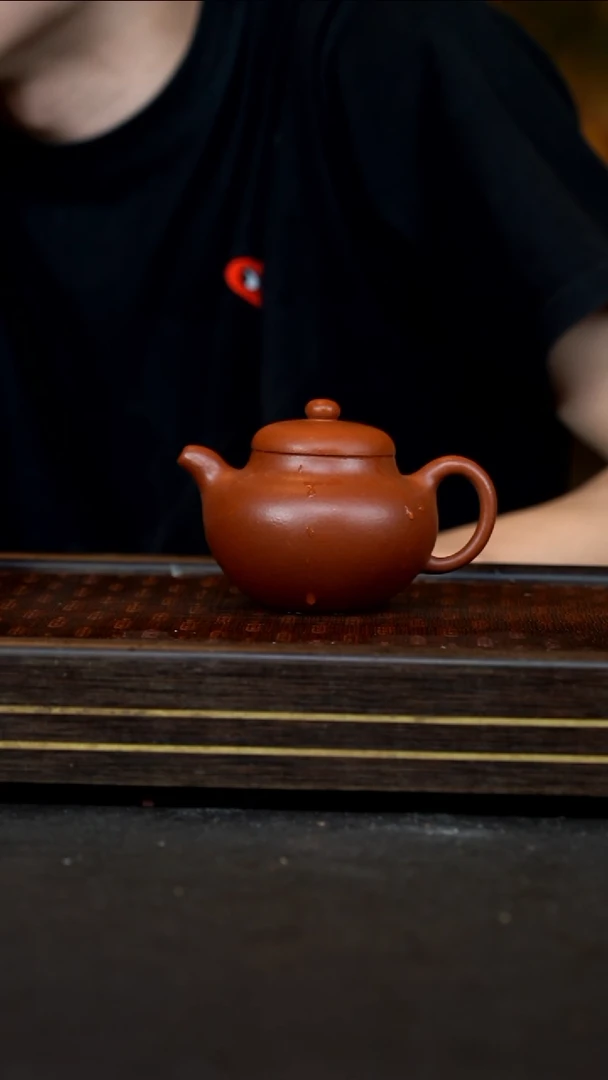 茶壶紫砂   XJ     红降坡     柿圆      190cc