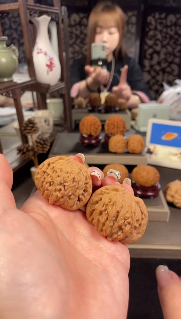 【闪购商品】文玩核桃把件四座楼41尺-29