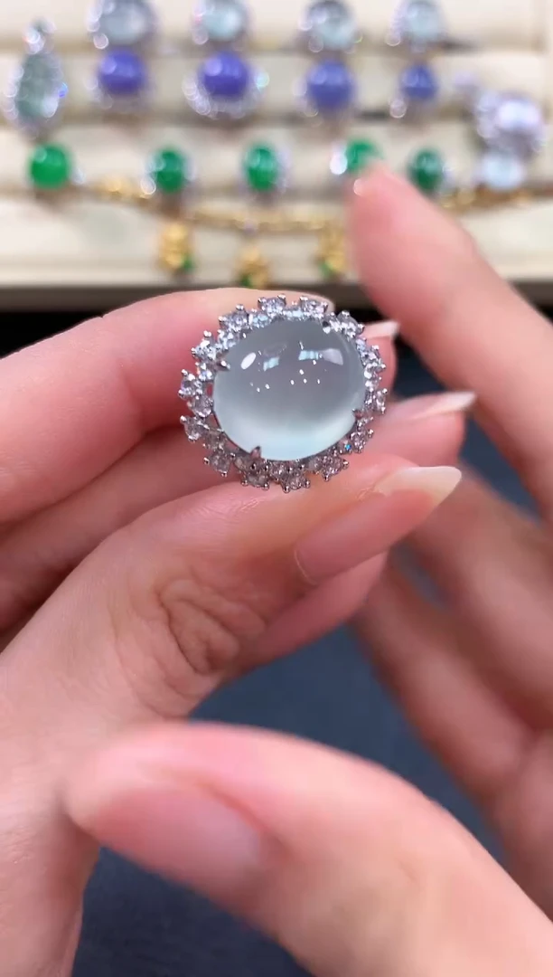 【闪购商品】翡翠戒指18K金镶嵌b166       