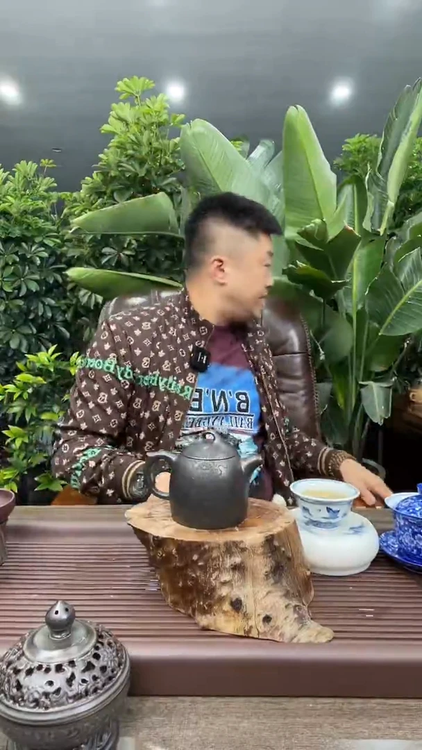 马*子K8  大圣秦权壶