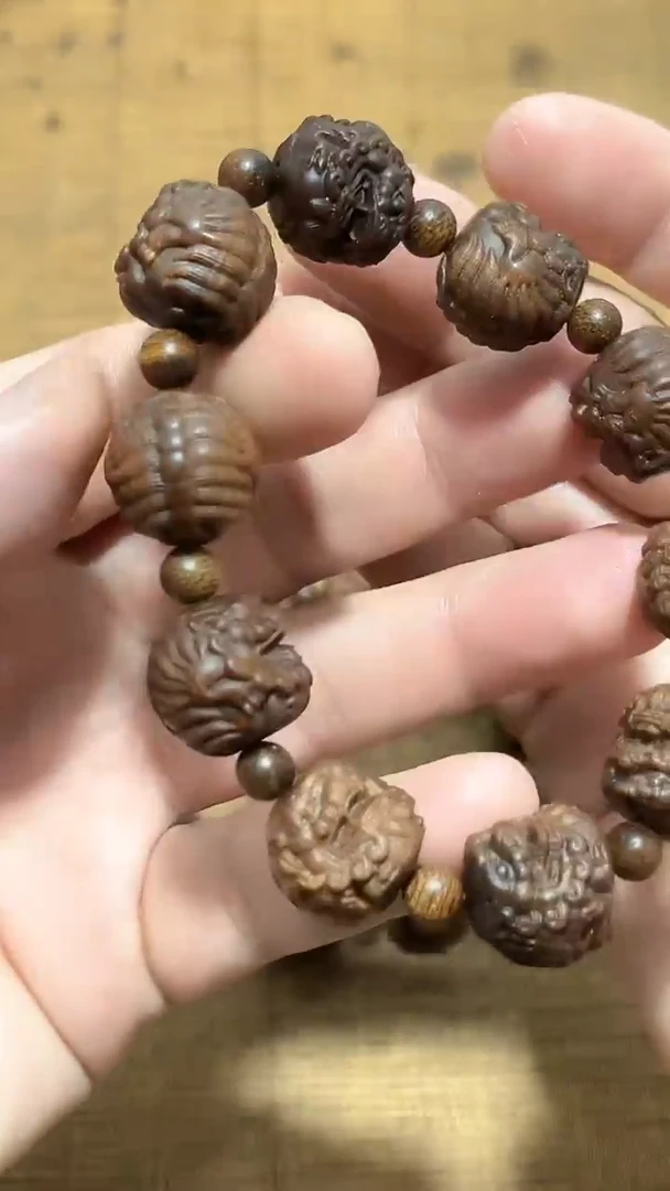 【闪购商品】檀香木精品推荐越南dp玉化料醒狮雕刻