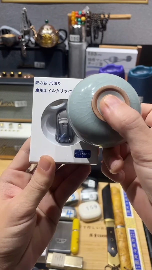 瓷片闪购商品 如图所示