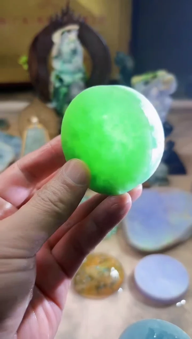 翡翠挂件未镶嵌A货张麦2235