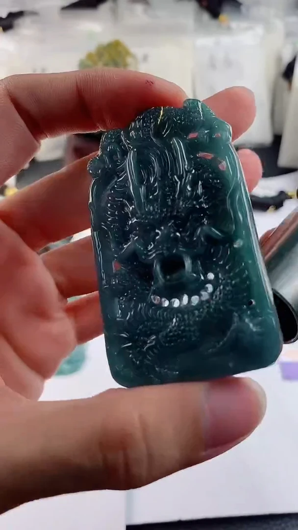 【闪购商品】翡翠颈饰未镶嵌