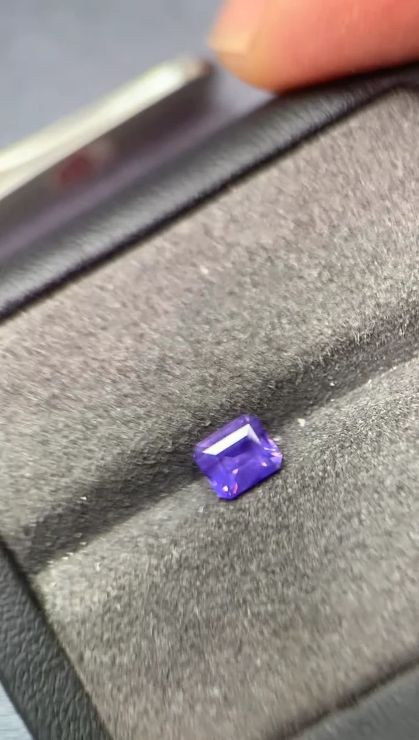 蓝宝石裸石未镶嵌1.05ct CGTL22650