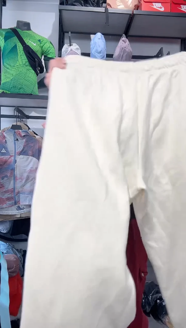 1672  编码 瑕疵款直播间过款为准 尺码