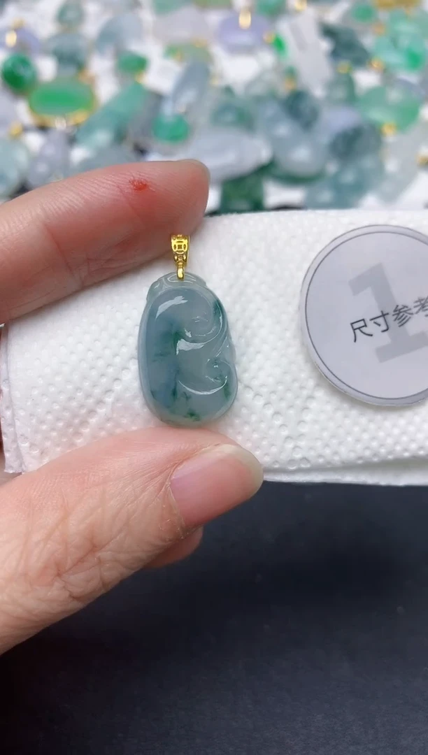 颈饰18K金镶嵌翡翠天然缅甸A货翡翠