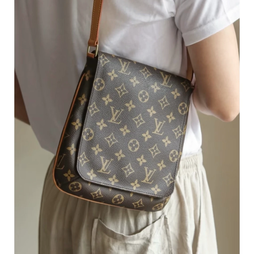 修复品LouisVuitton/路易威登 竖版王菲包 休闲百搭斜挎包