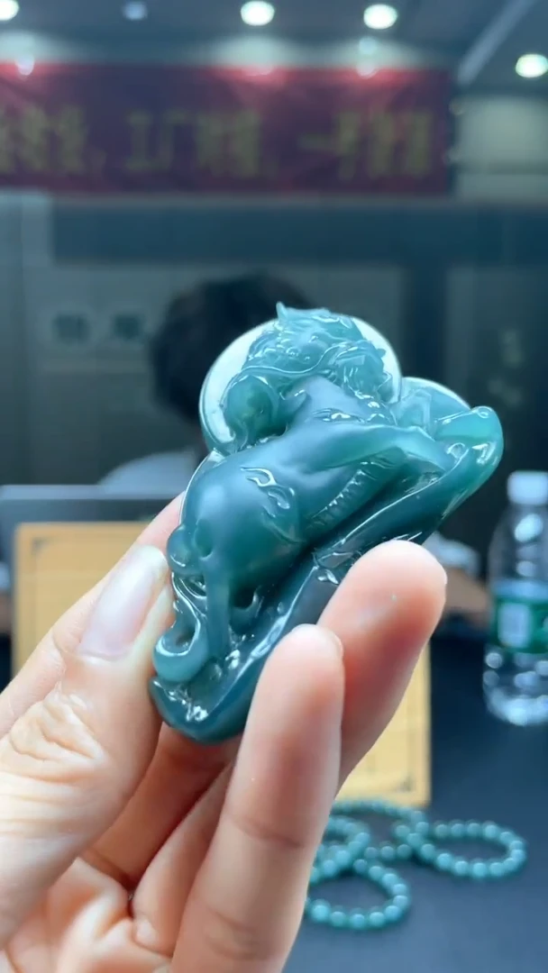 未镶嵌定制翡翠********447配底座