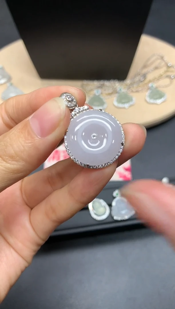 【闪购商品】翡翠吊坠(不含链)银S925镶嵌平安扣B1