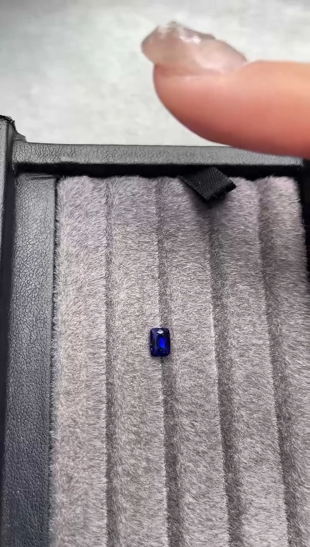 【闪购商品】蓝宝石裸石未镶嵌1.2GRC无烧皇家蓝特价