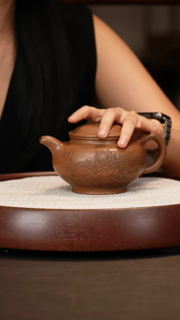 茶壶紫砂【邵忠源】大亨掇只壶大亨玉砂段 450cc+掇只壶承+山水画