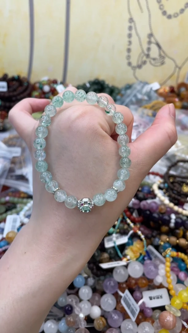 未镶嵌石英质玉手饰369