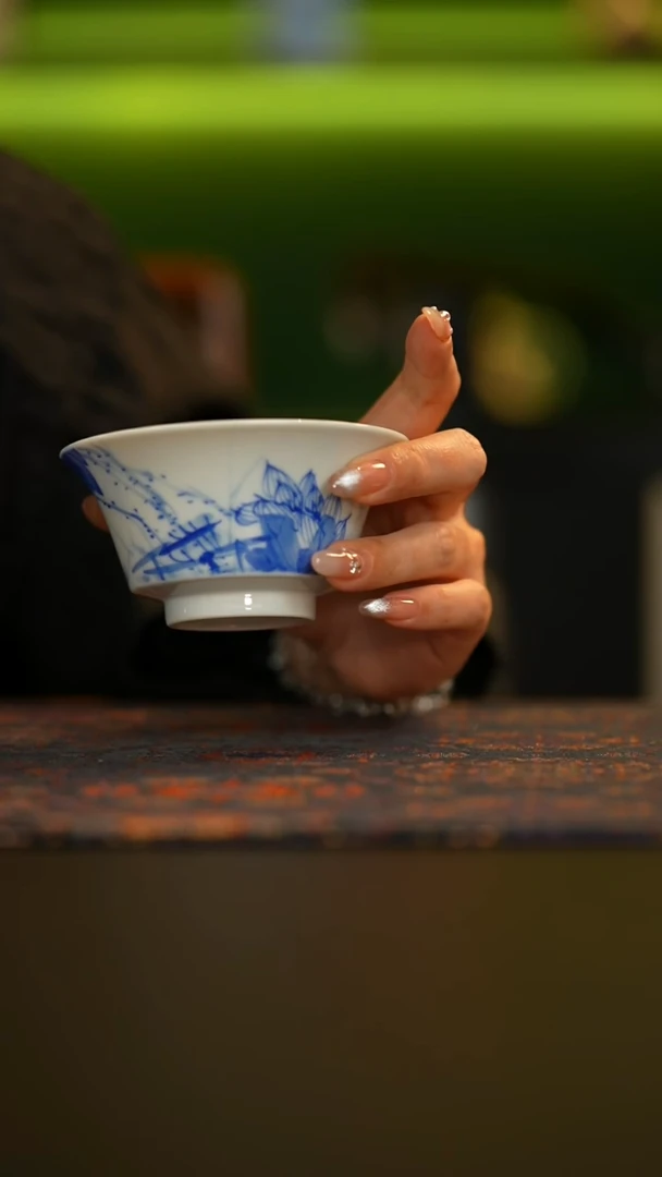 瓷片