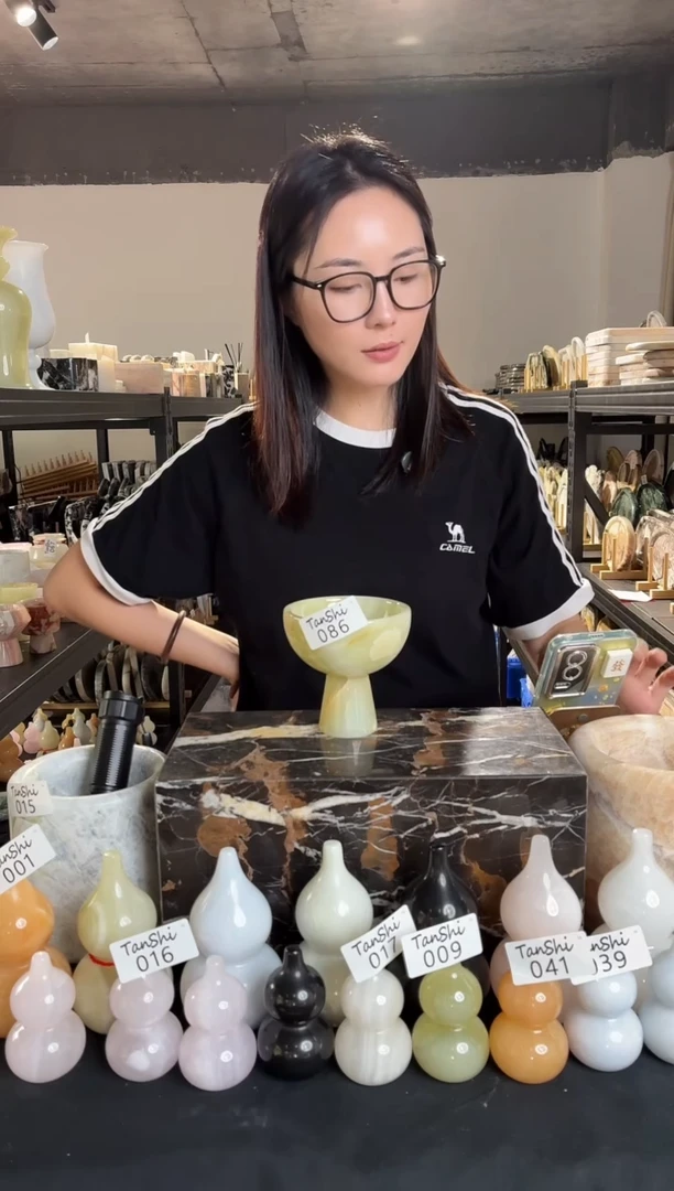 石材086古青玉手捧杯
