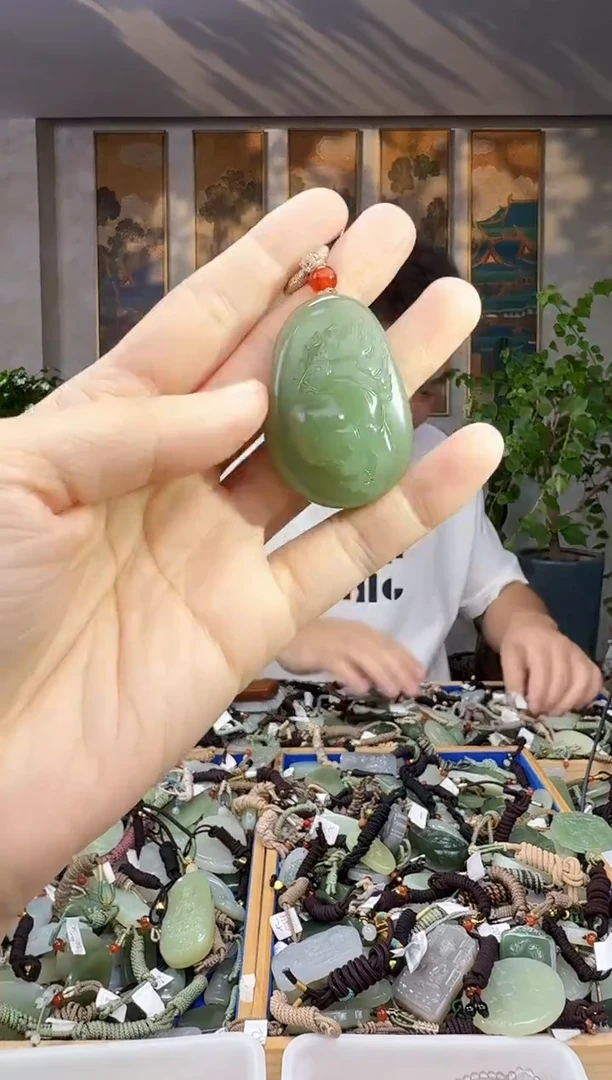 未镶嵌和田玉挂件拍一发一