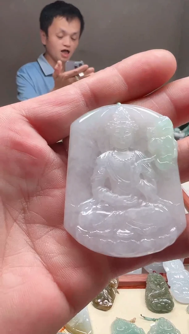 吊坠(不含链)未镶嵌翡翠大势至