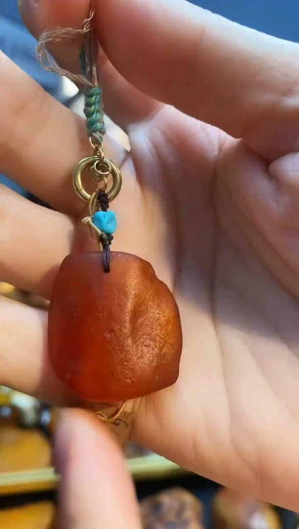 琥珀颈饰未镶嵌挂件