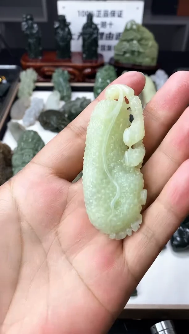 颈饰未镶嵌和田玉1