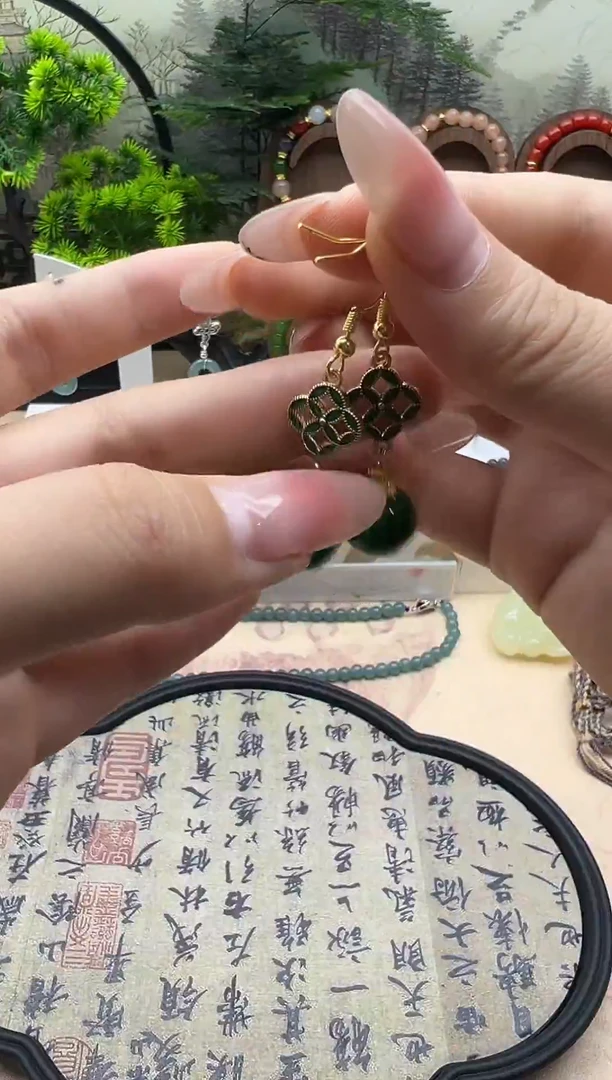 未镶嵌翡翠耳饰10