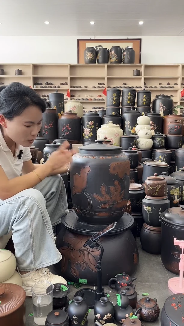罐瑕疵茶缸高44cm荷花  576