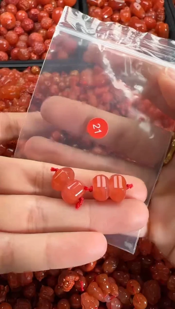 【闪购商品】南红玛瑙颈饰未镶嵌1