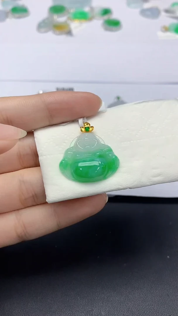 翡翠18K金镶嵌颈饰天然缅甸a货翡翠