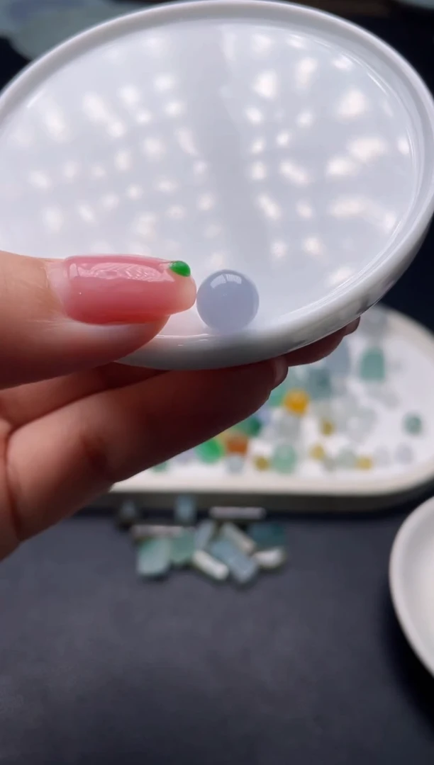 翡翠未镶嵌颈饰啊A271