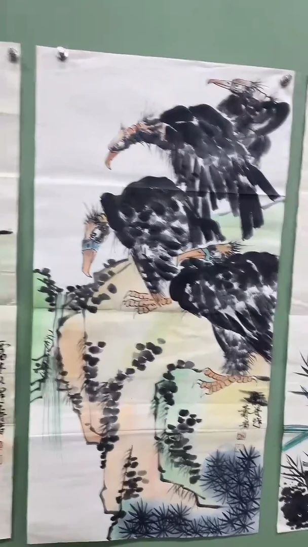 竖款精品三尺，群鹰