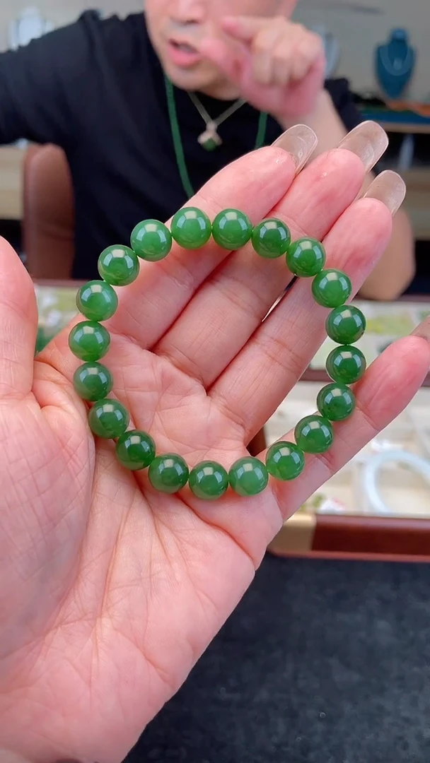 未镶嵌手串和田玉卡10碧玉