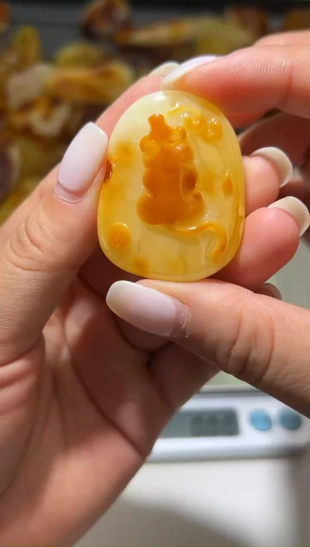 裸石琥珀未镶嵌琥珀蜜蜡吊坠